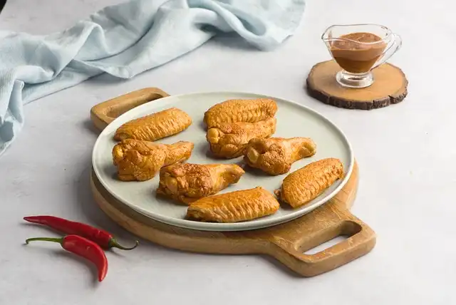 Hottest Wings Challenge: Fly Towns’ Fiery Delights