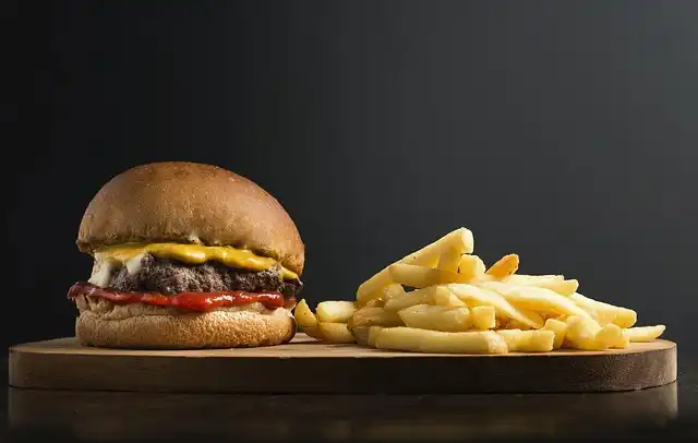 Fast Food: Price Cuts & Consumer Spending Habits